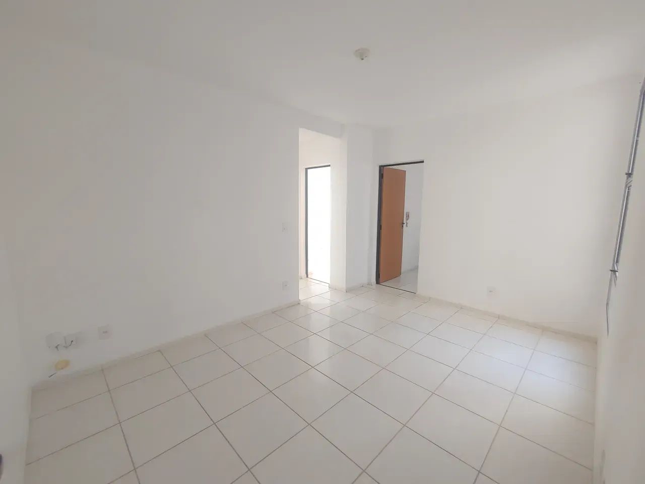Apto dois quartos no Liberdade