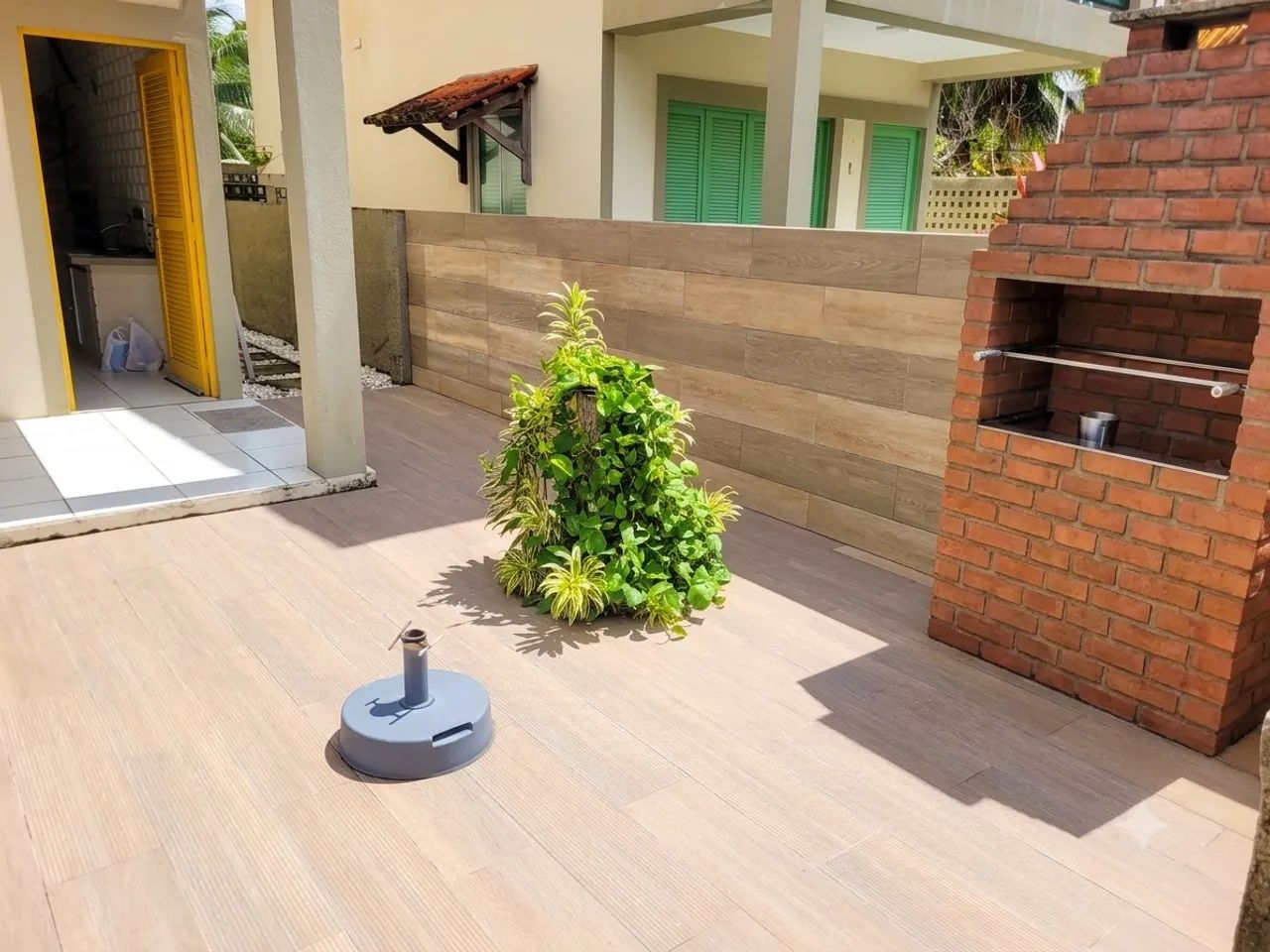 Duplex a 50m da praia com piscina e churrasqueira - Foto 3