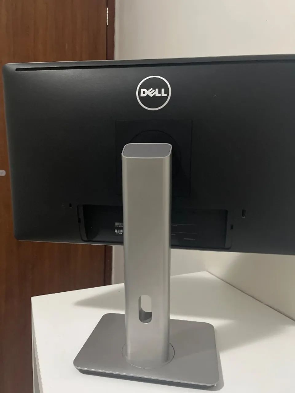 Monitor Dell 23" Full HD IPS Ergonomico - Modelo P2314H - Foto 2