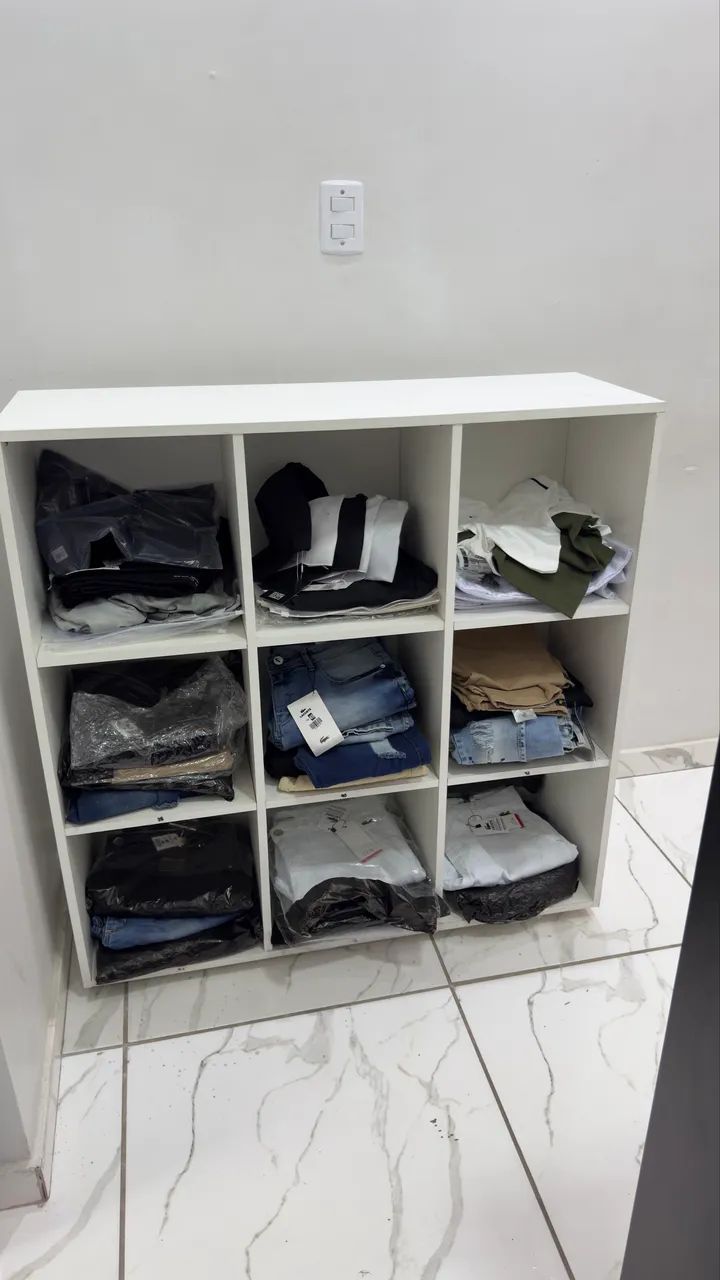 Expositor colmeia calça/ camisa 