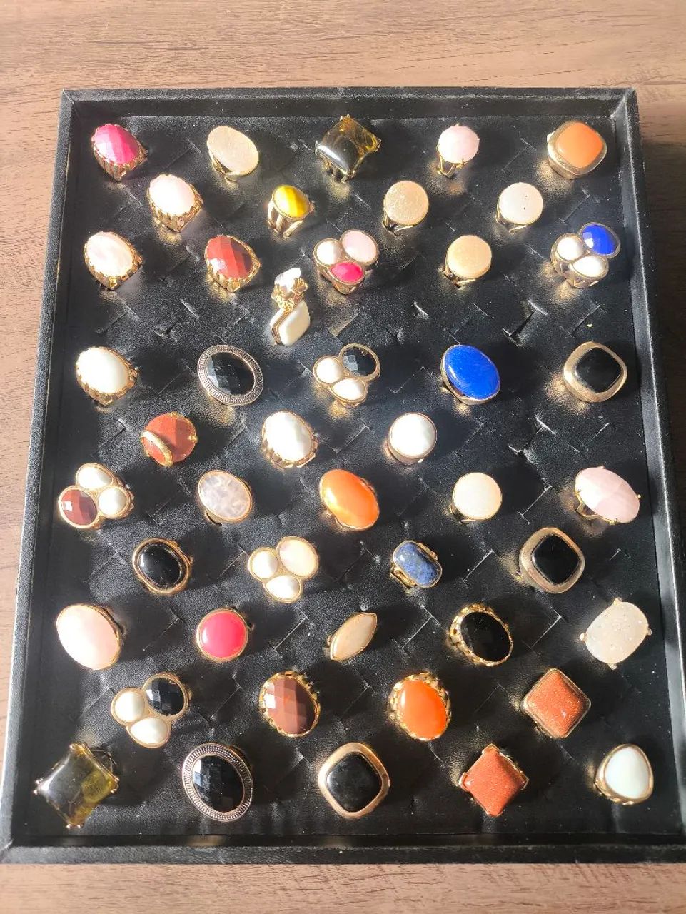 Anéis Pedras várias Cores e pedra diferenciada - Foto 2