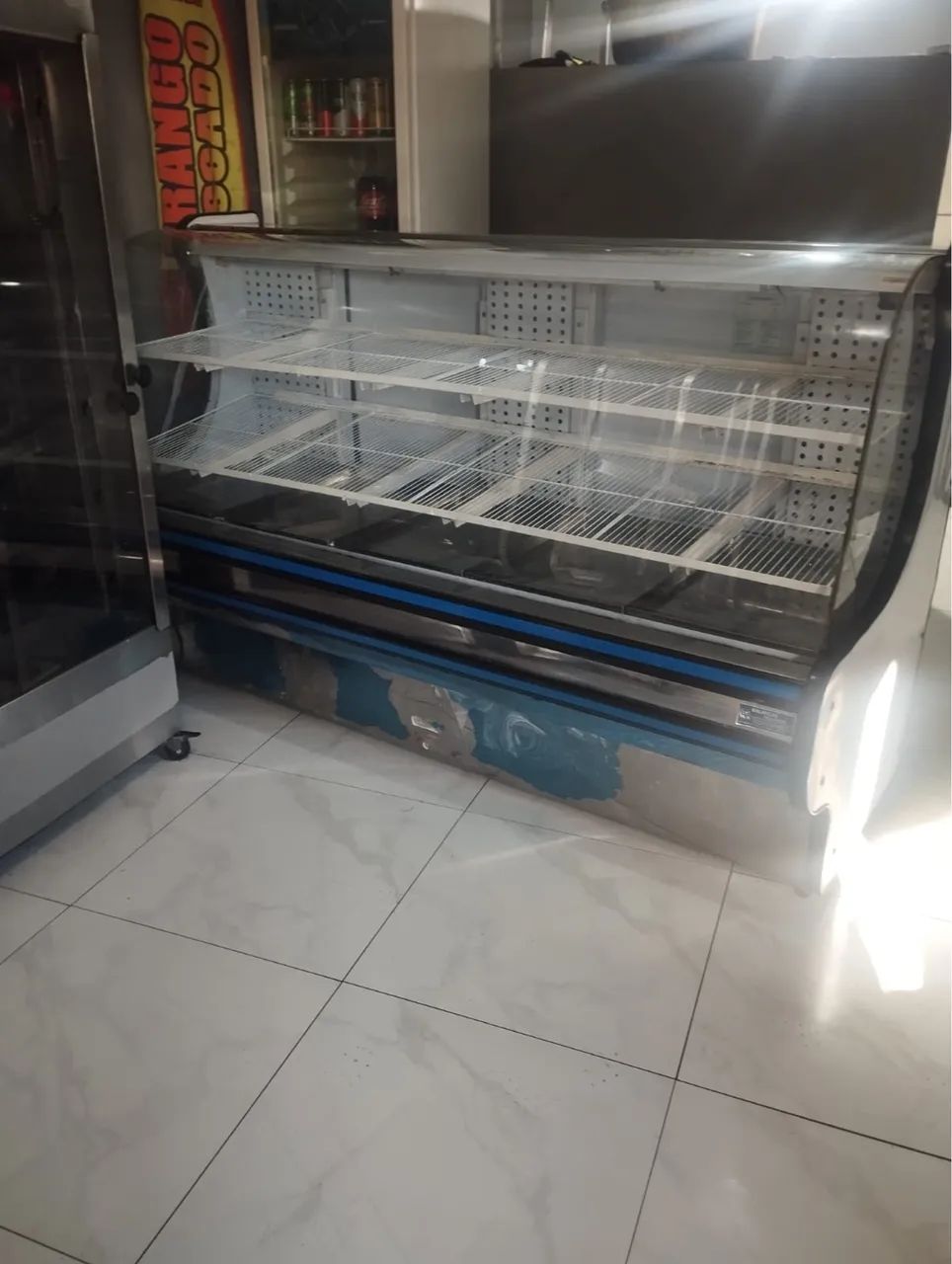 Vendo freezer refrigerado - Foto 3