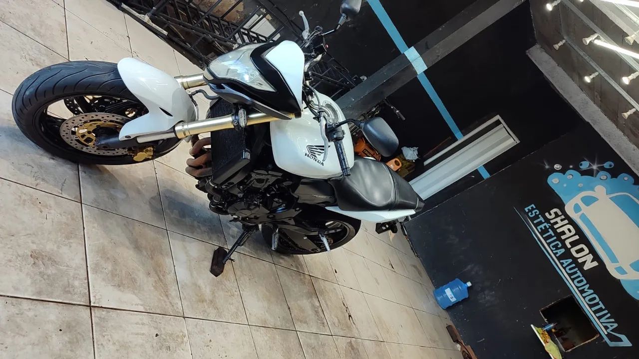 Hornet muito conservada  - Foto 2