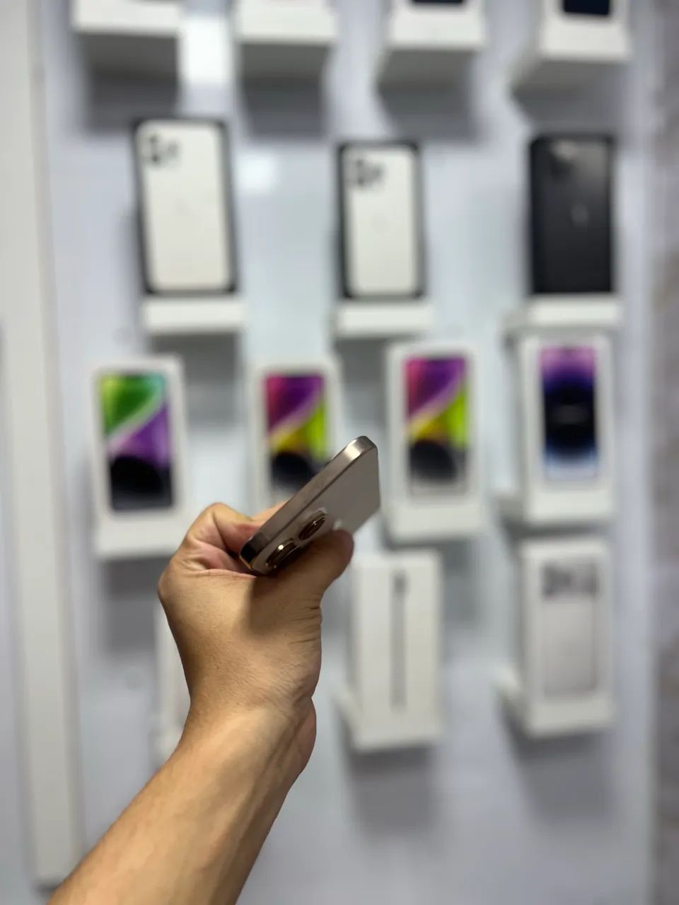 iPhone 16 Pro Max - 256GB Desert  - Foto 3