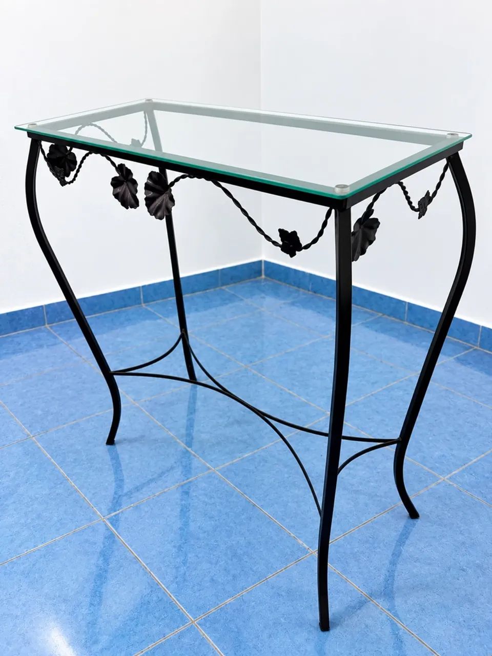 Mesa aparadora de vidro e metal - Foto 2