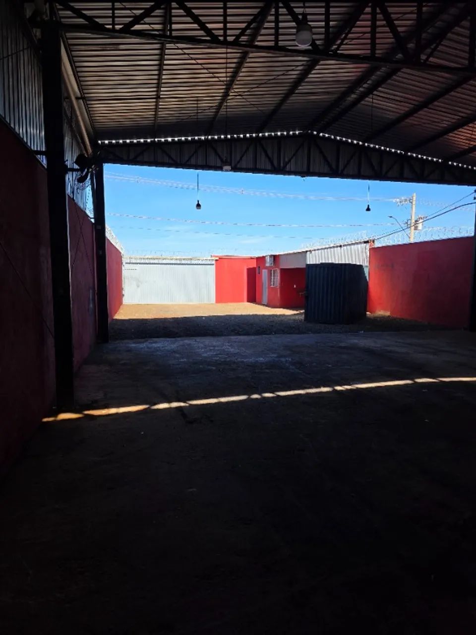 Vendo barracão 144m2 em terreno 12x36 - Foto 3