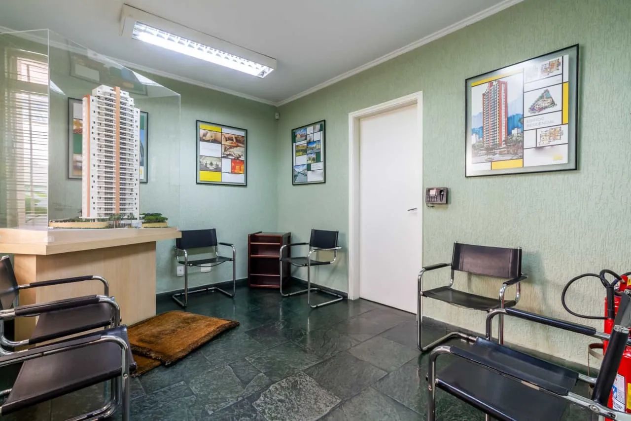 Casa comercial na Praça Airton Ayres de Abreu, 38  300 m² - Foto 4