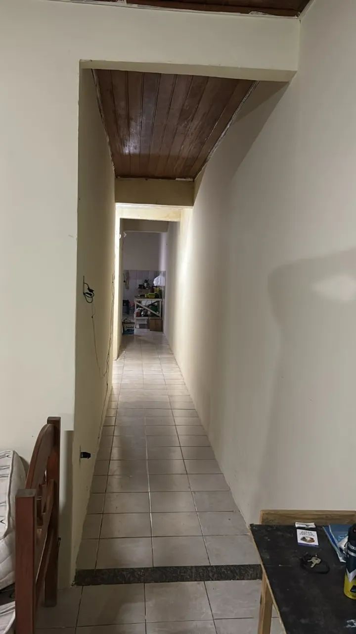 Vende-se casa a poucos metros do centro.  - Foto 4