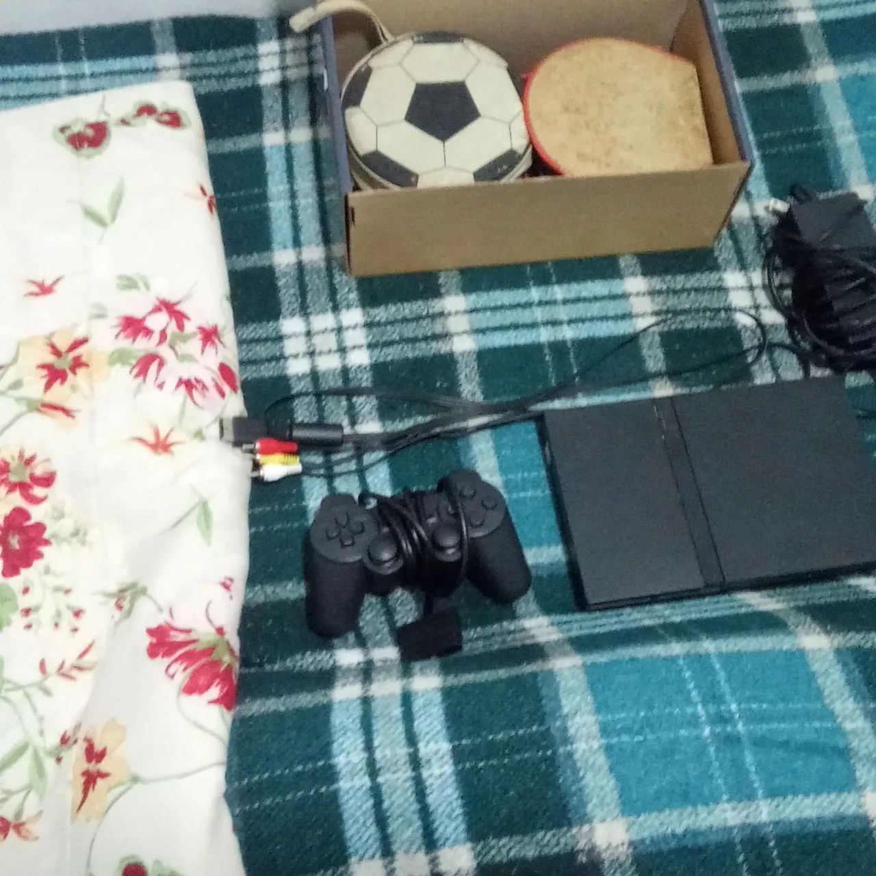 Playstation 2 + Caixas de jogos - Foto 2