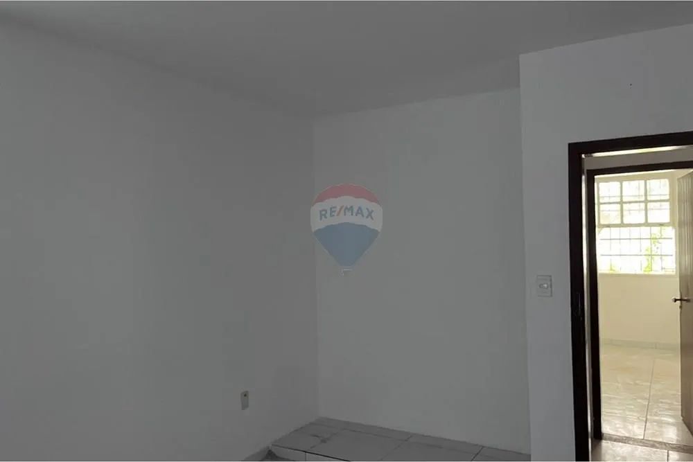 Alugo casa comercial com sala 2/4 e escritório. - Foto 5