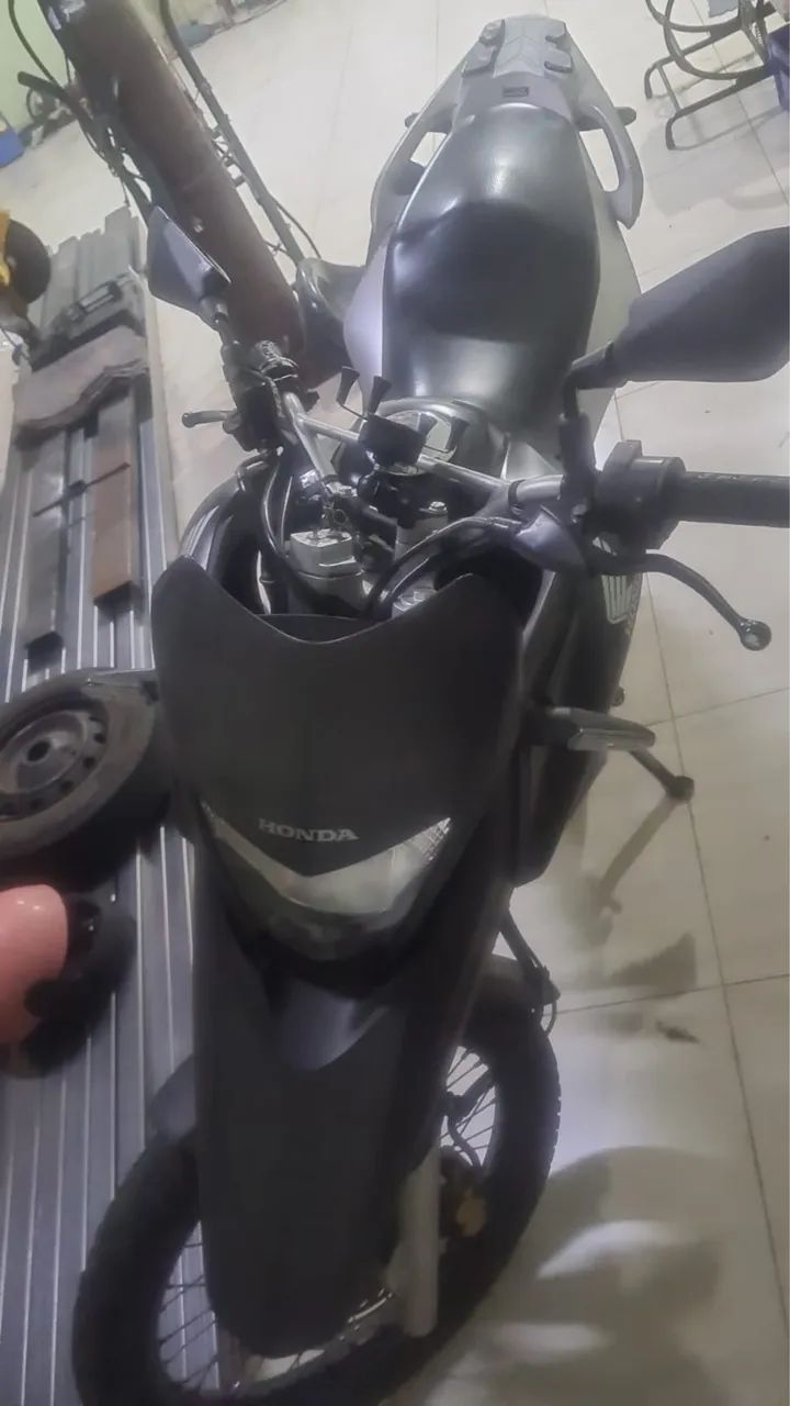 XRE300 