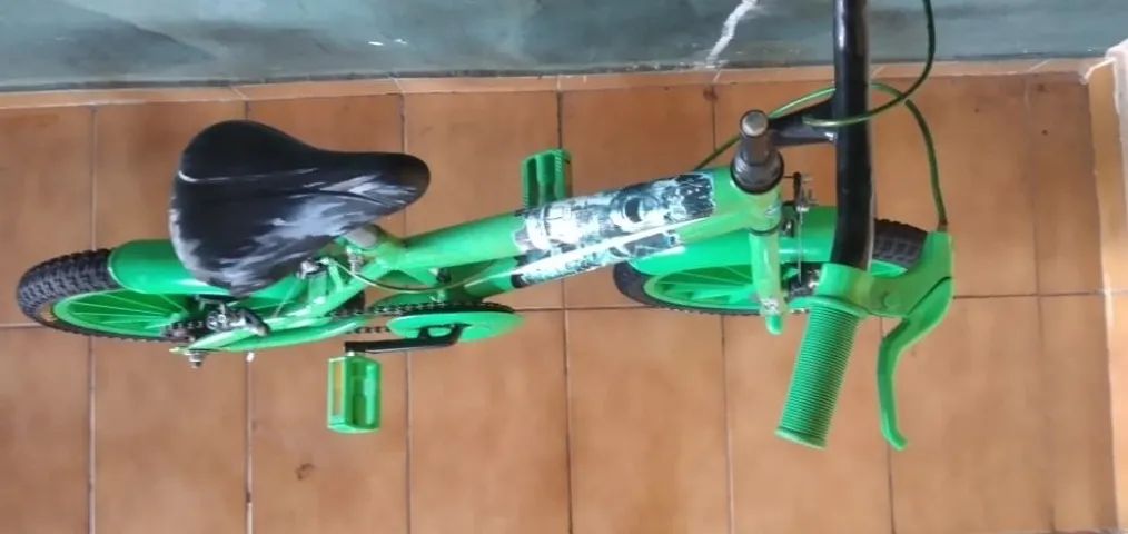 Bicicleta Infantil Aro 12 aceito negociar até 100 - Foto 2