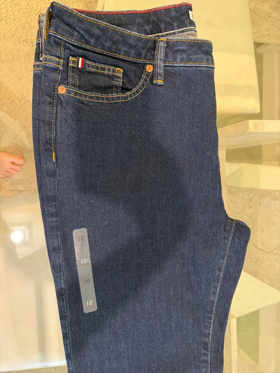Vendo calça tommy Hilfiger original sem uso 