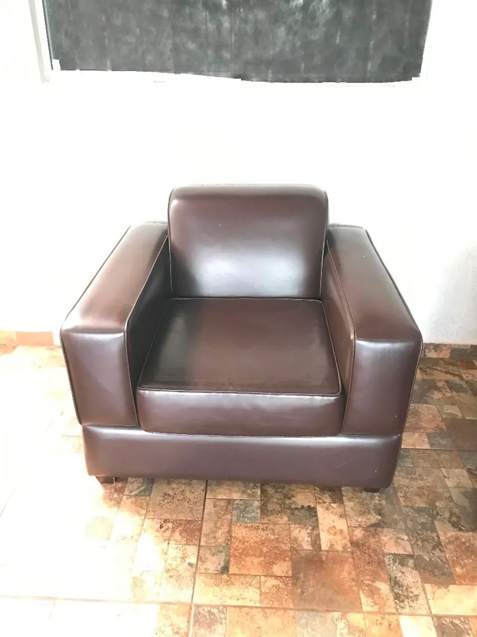 Linda Poltrona De Luxo Couro marrom 
