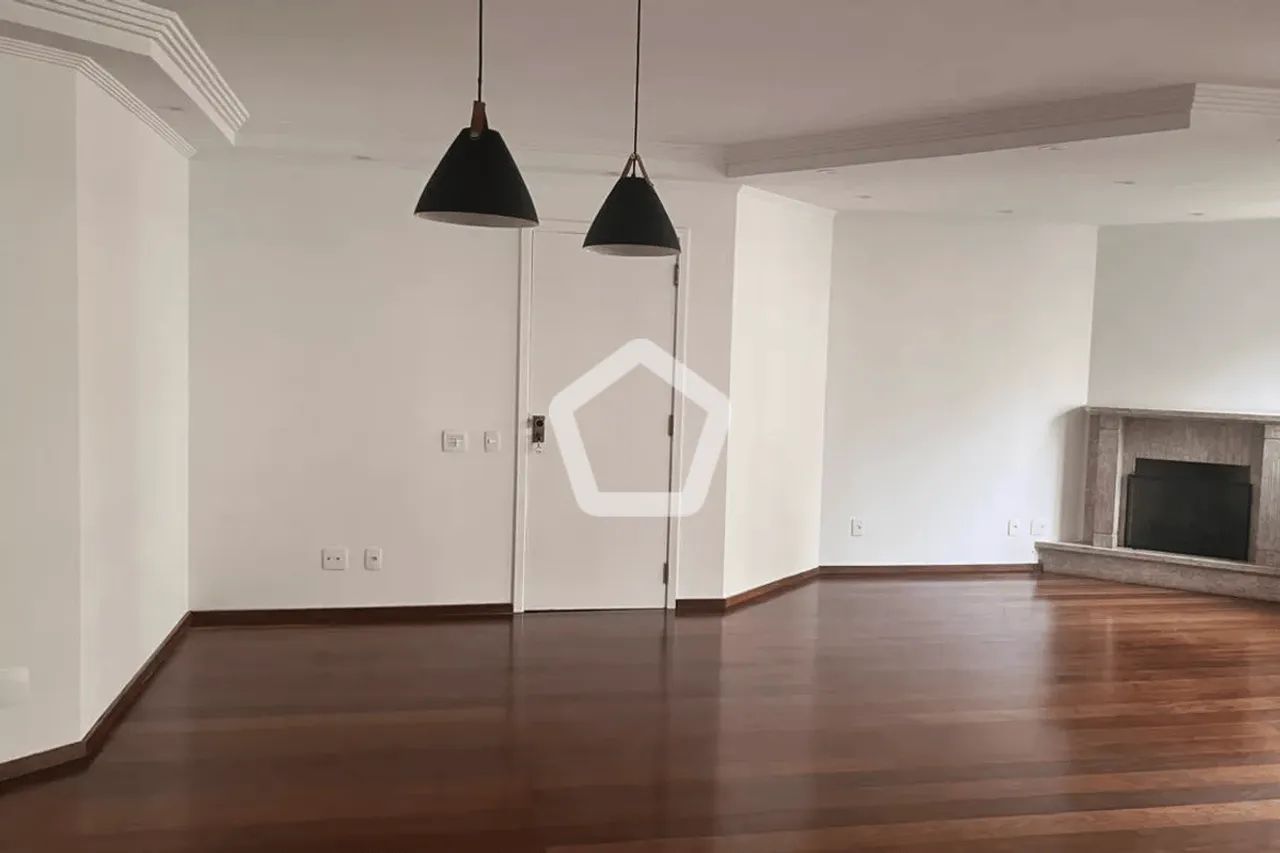 Apartamento 4 quartos em Itaim Bibi com lareira e boa iluminação - Foto 2