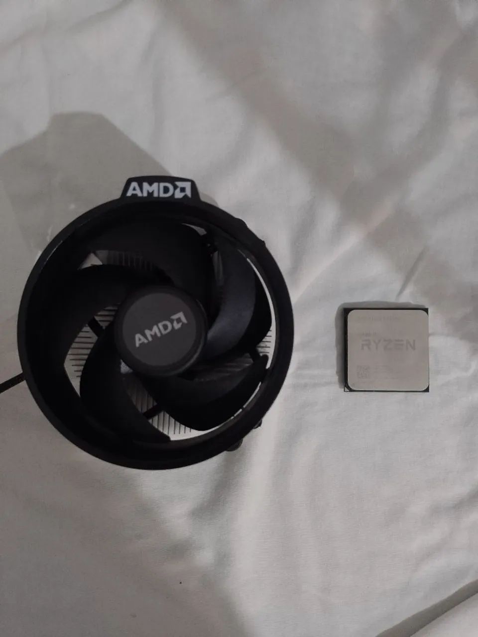 RYZEN 5 5600G + COOLER BOX - Peças de Hardware - Itapetinga