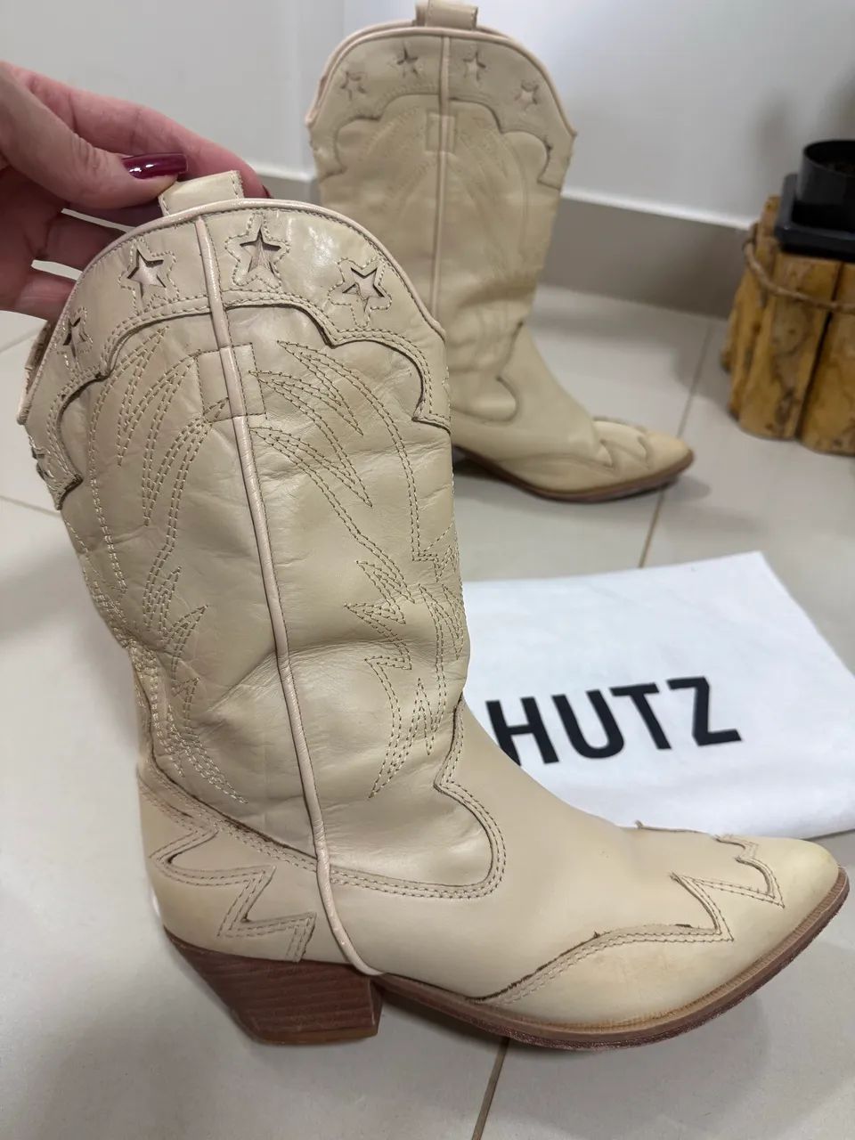 Bota Schultz cor Off 38 no couro - Foto 3