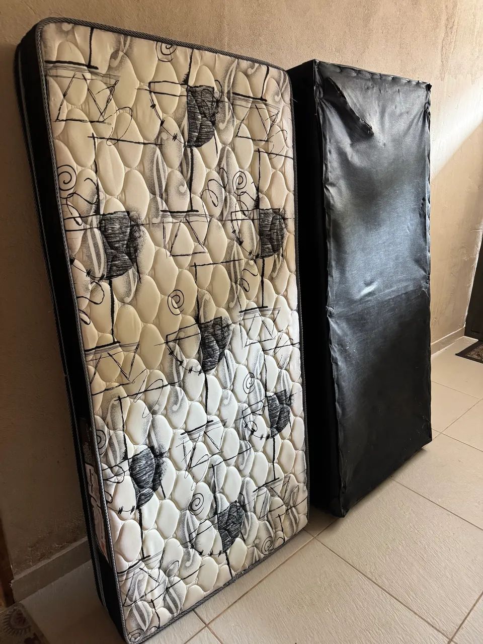 Colchão solteiro ortobom (cama box ) - Foto 5