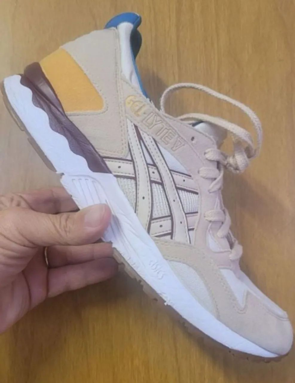 tênis asics gel-lyte v bege -  40