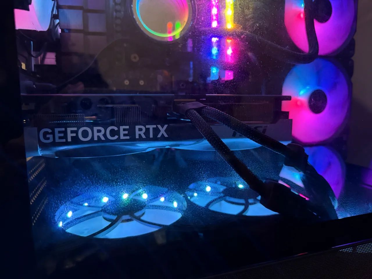 RTX 5070 MSI Ventus 2X - Foto 2