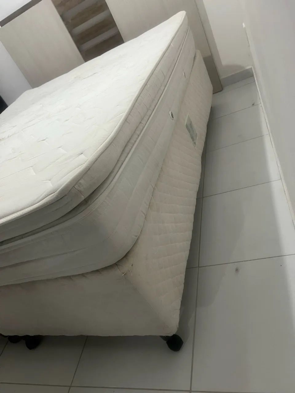 Cama de casal Queen limpíssima com entrega no local  - Foto 3