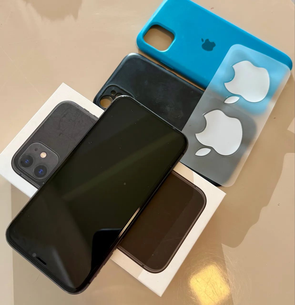 iPhone 11 128GB sem detalhes 