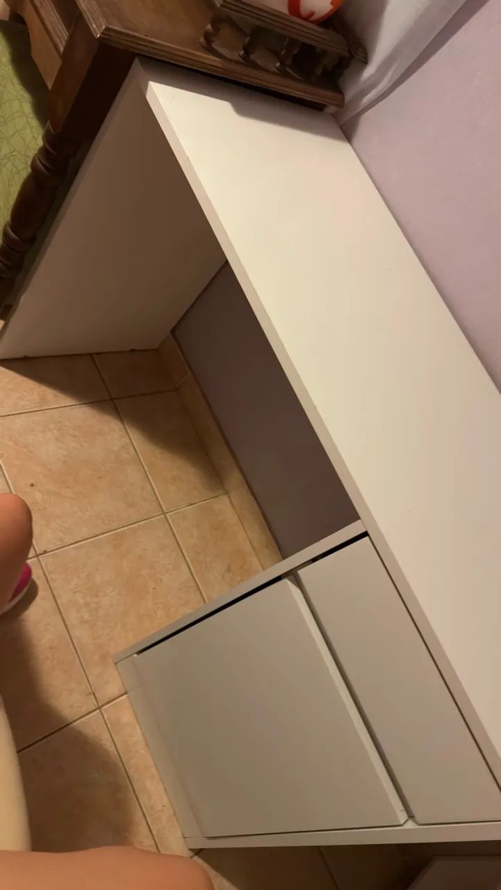 Escrivaninha com 1 Gaveta e 1 Porta