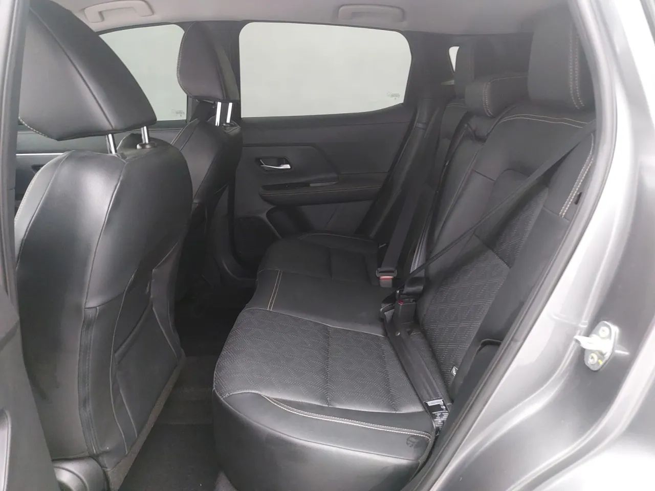 Nissan Kicks 1.0 Turbo Exclusive, foto 17 de 18