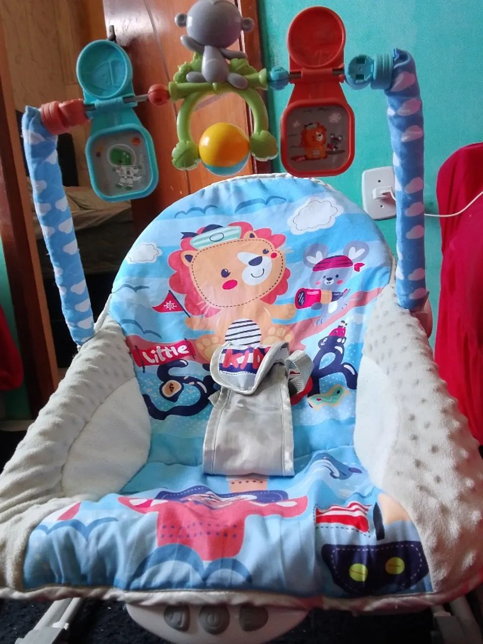 Cadeirinha de bebê vibra e canta  balanço  - Foto 2