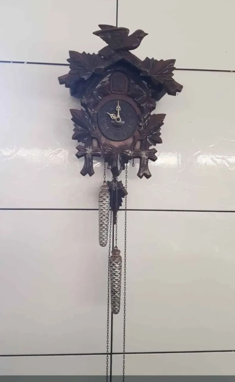 Relógio de parede, cuco antigo - Foto 2