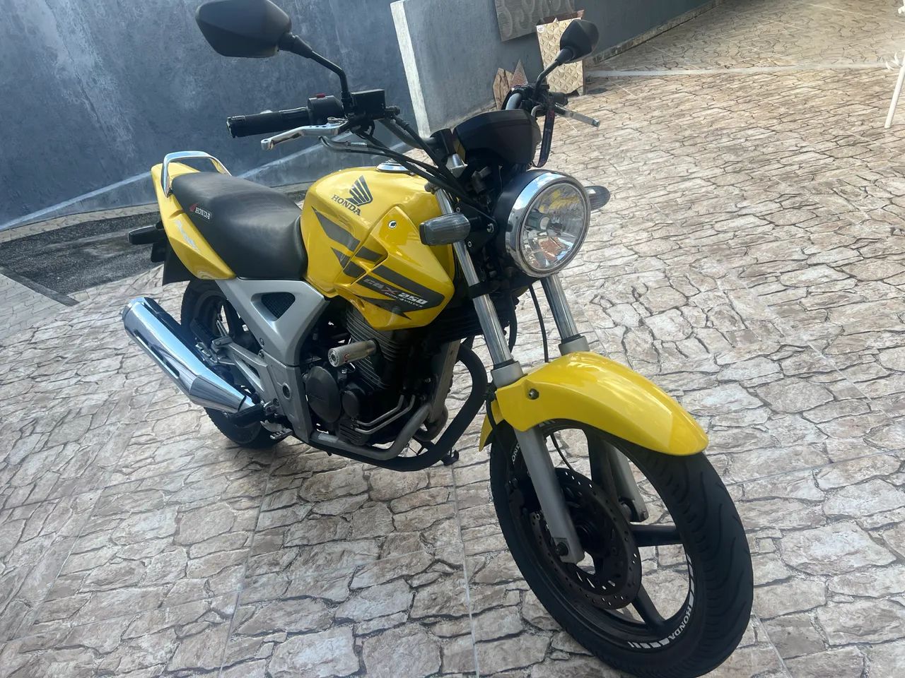 CBX Twister - Foto 3