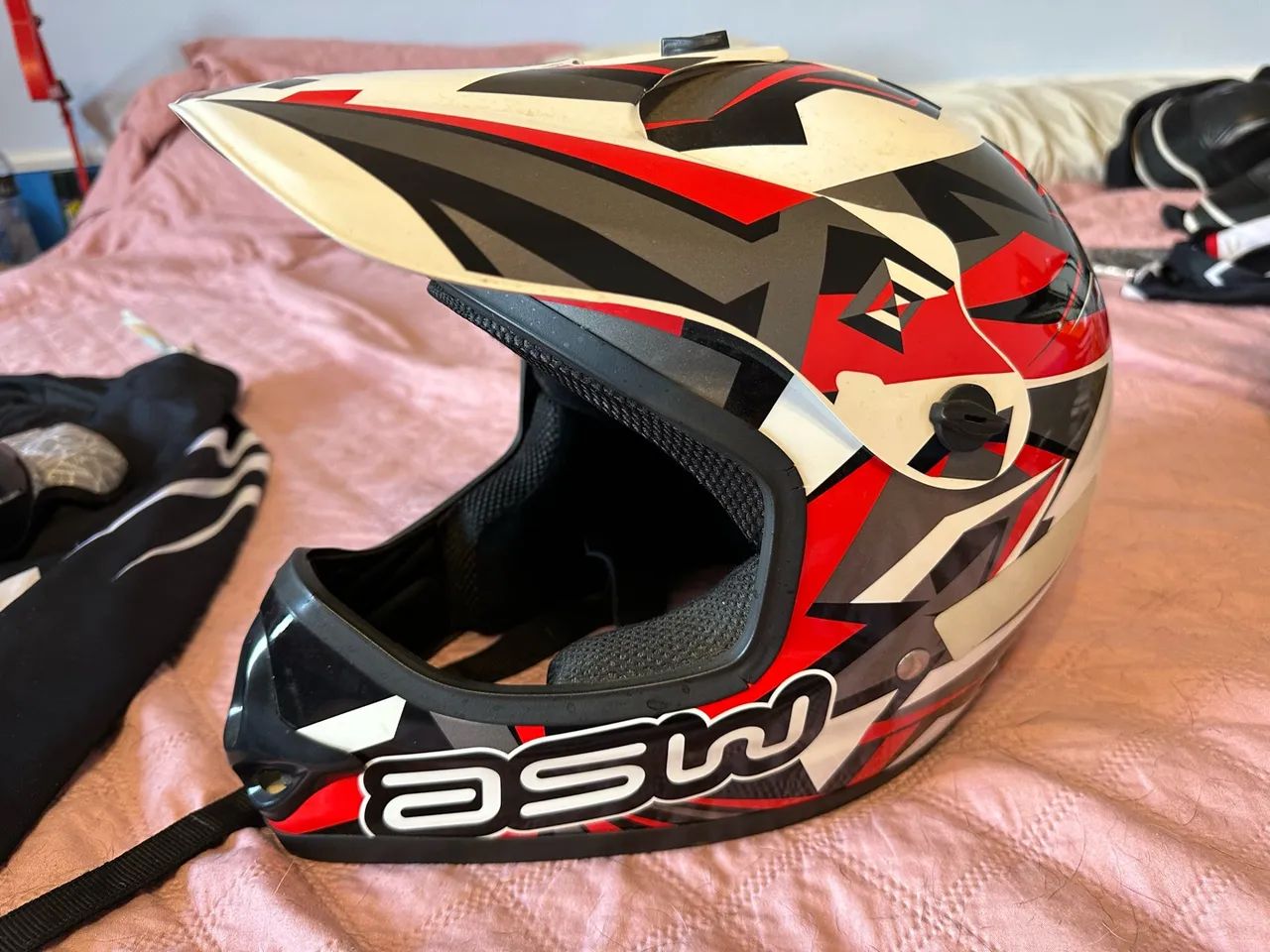 Capacete asw