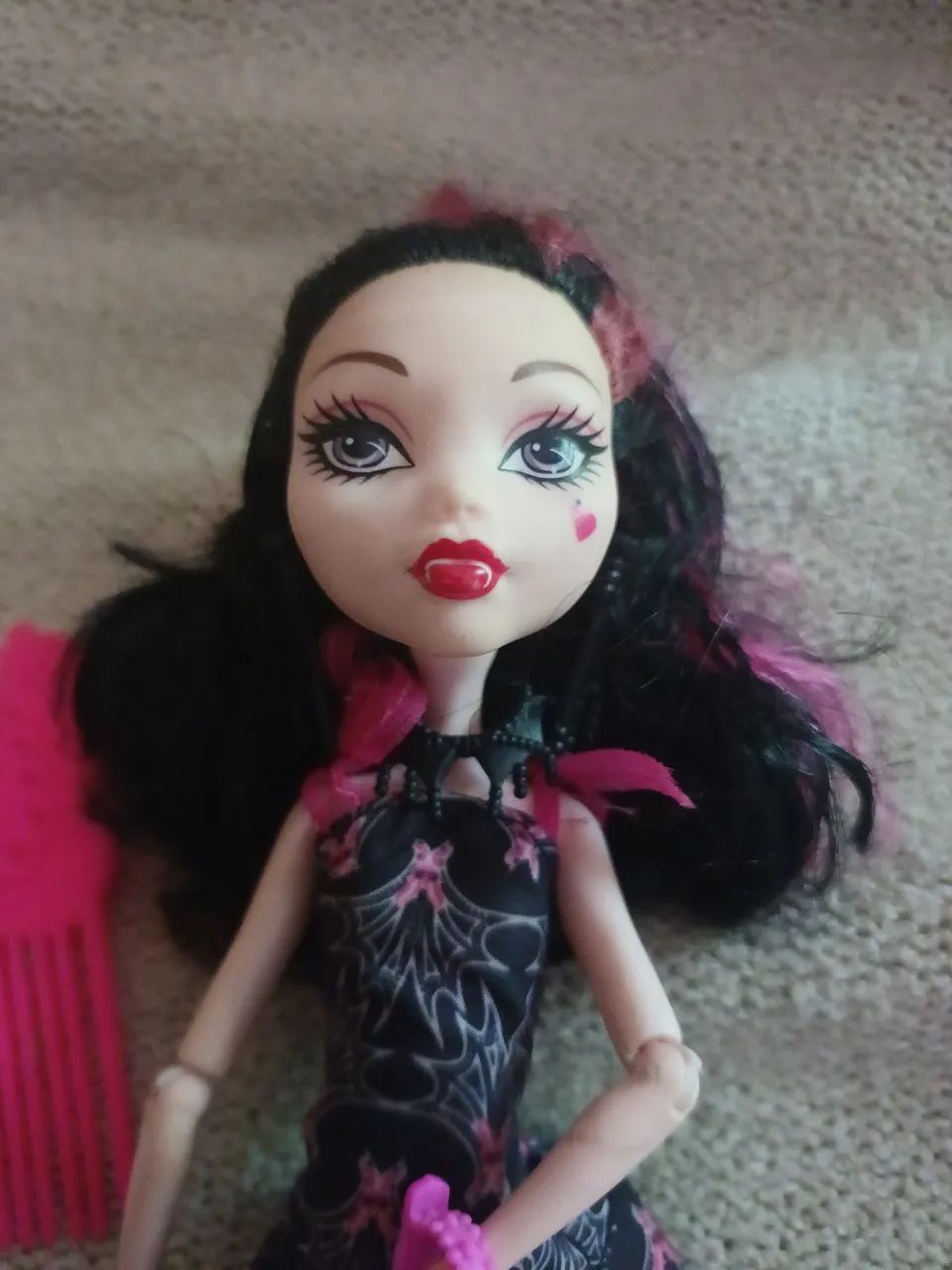 Boneca  monster high draculaura.  - Foto 2