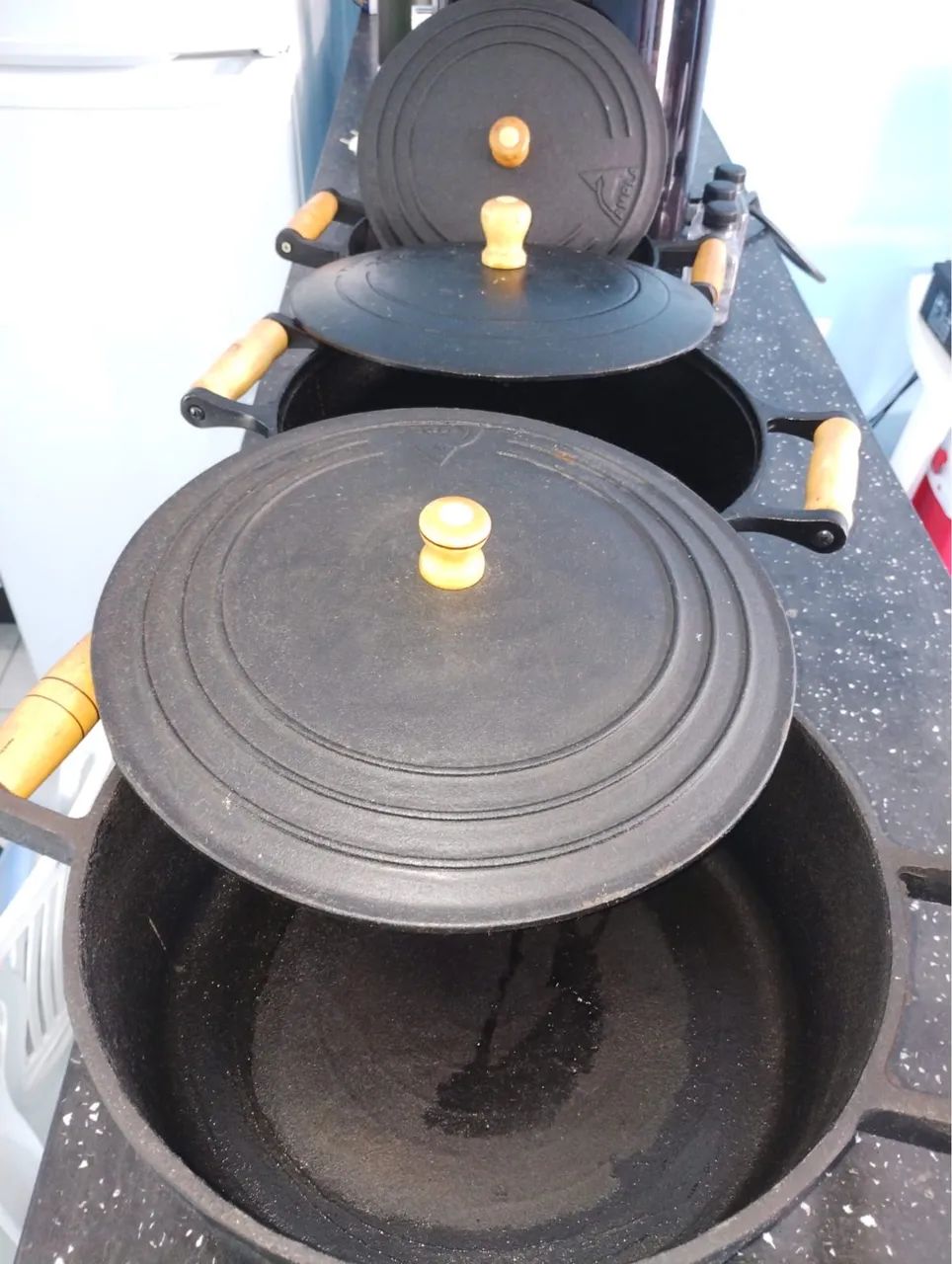 VENDO PANELAS DE FERRO