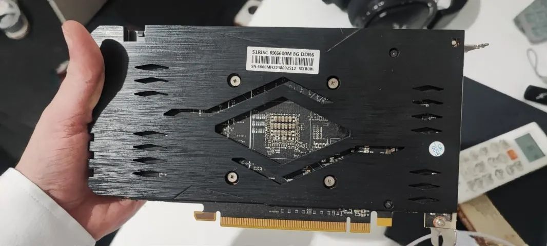 Radeon RX 6600M 8GB  - Foto 3