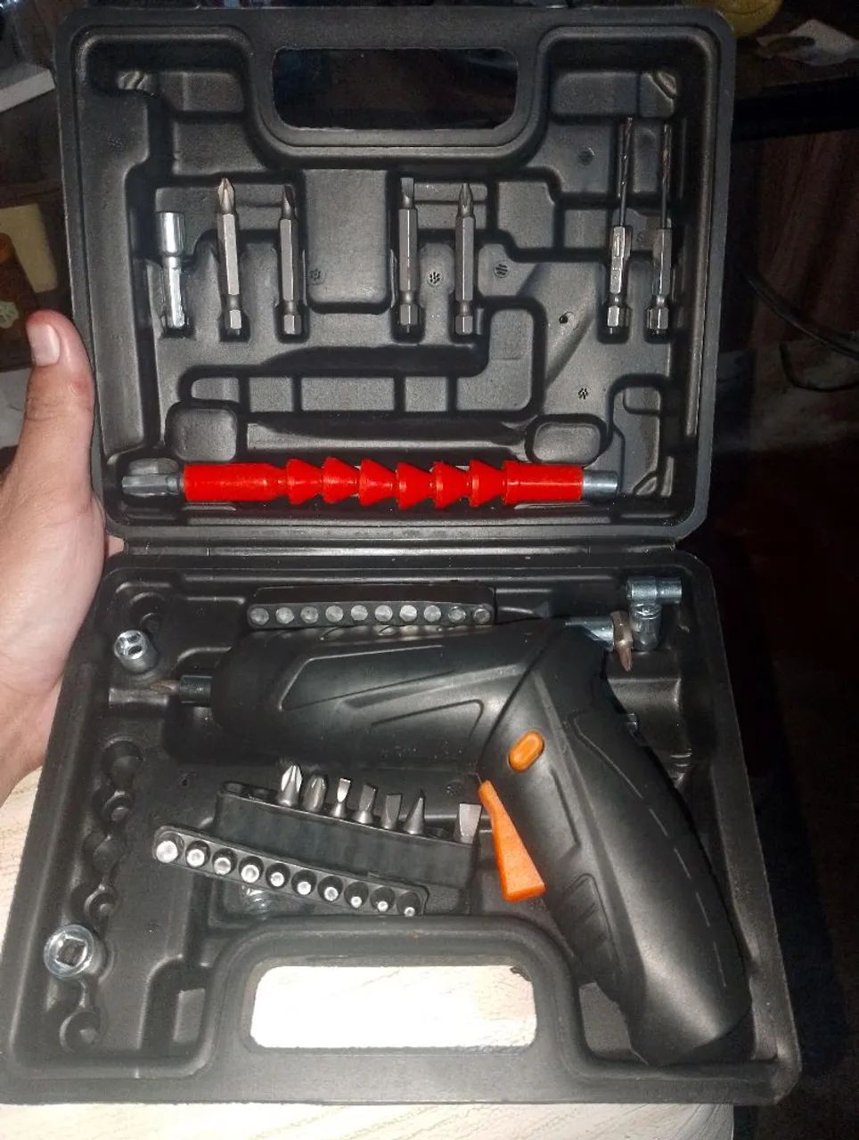 Mini parafusadeira e furadeira.439340479629895680