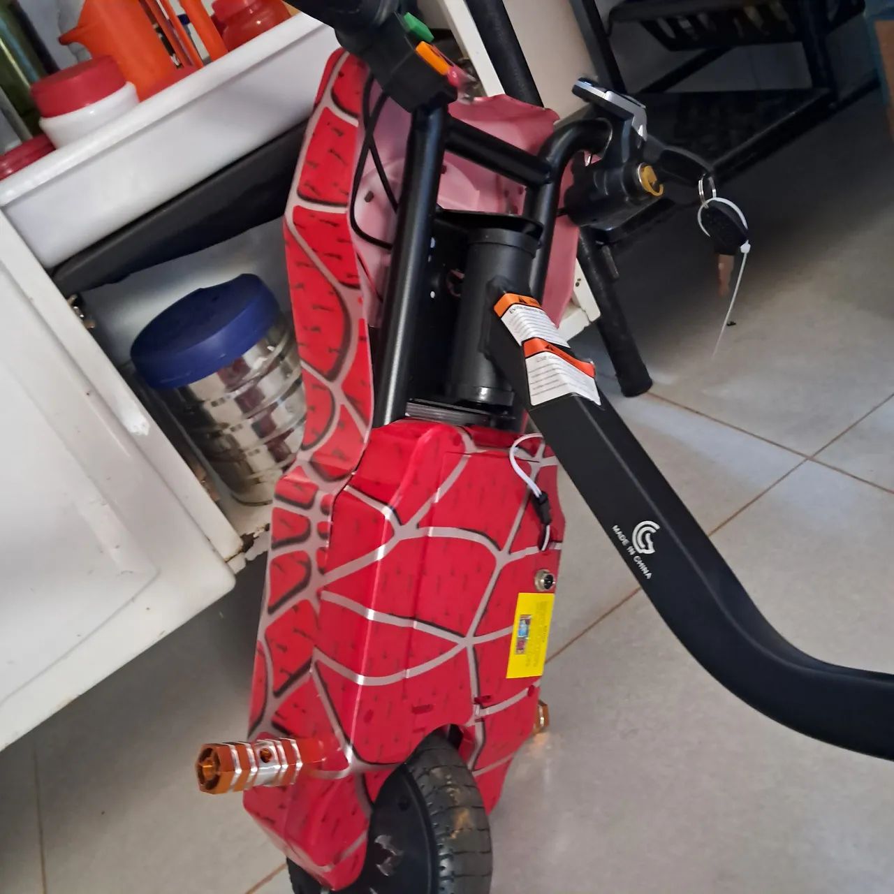 Triciclo elétrico infantil 