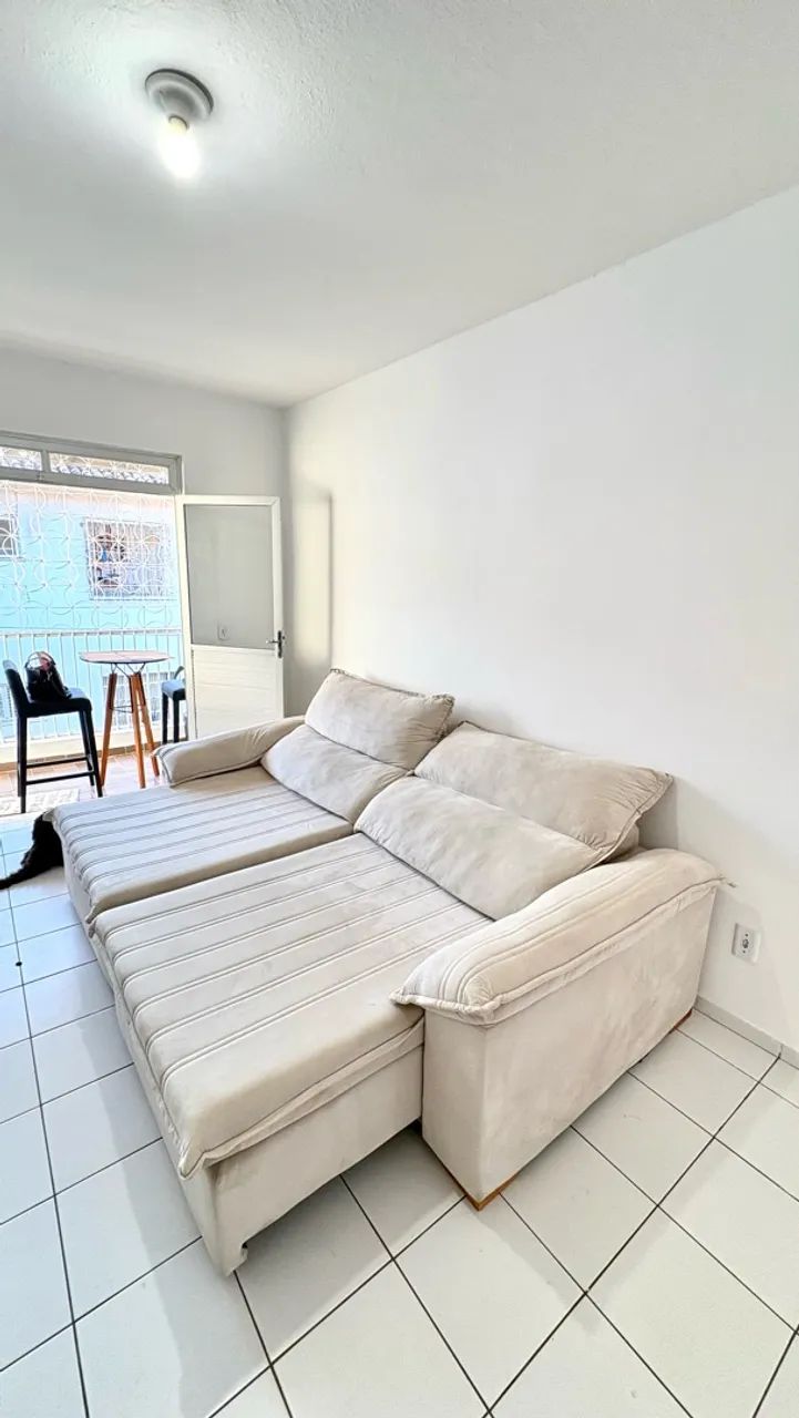 Sofá Retrátil Gigante Off-White - Superconfortável e Espaçoso!