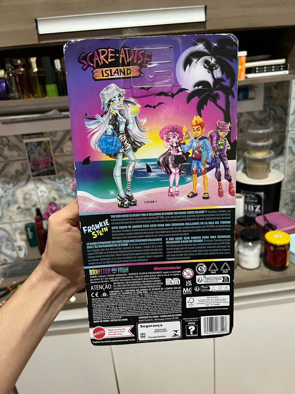 Boneca Frankie Stein Monster High Scare-Adise Island - Foto 2