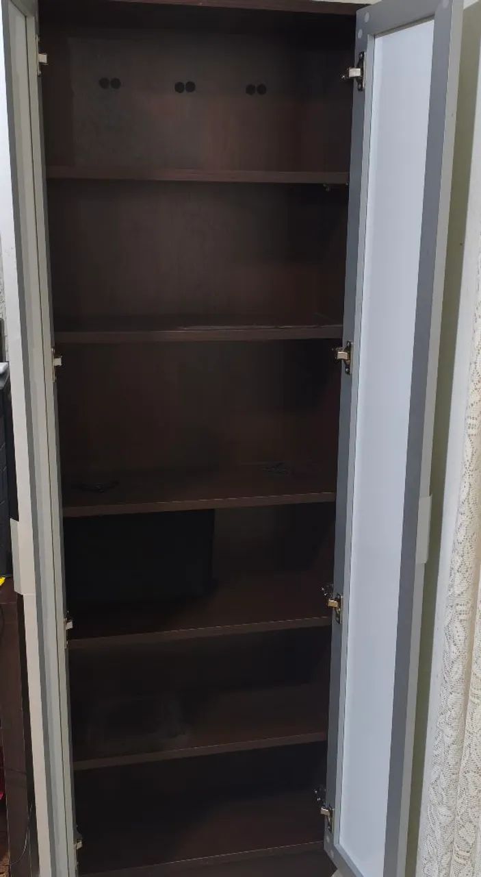 Armario com portas espelhadas - Foto 2