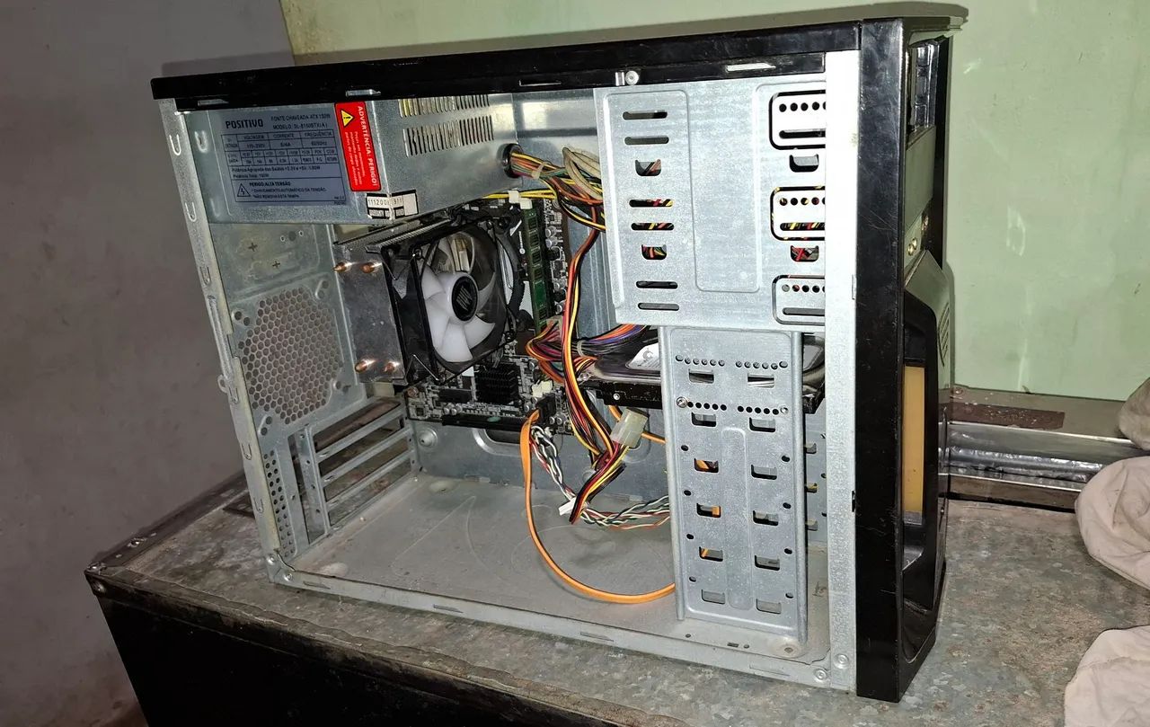 Pc básico usado, leia descrição.