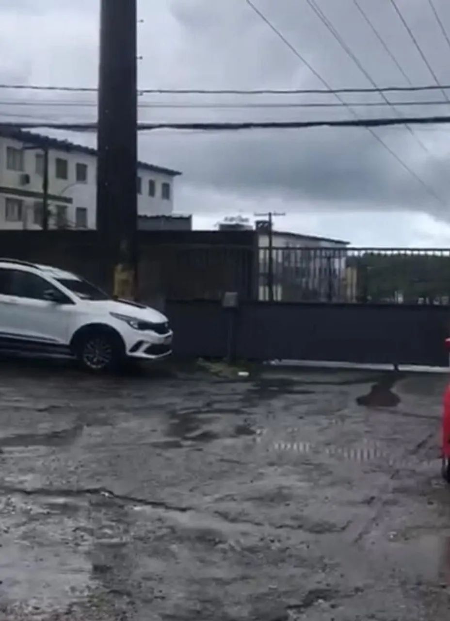 Galpão para alugar, 200 m² por R$ 4.000,00/mês - Pau da Lima - Salvador/BA - Foto 2