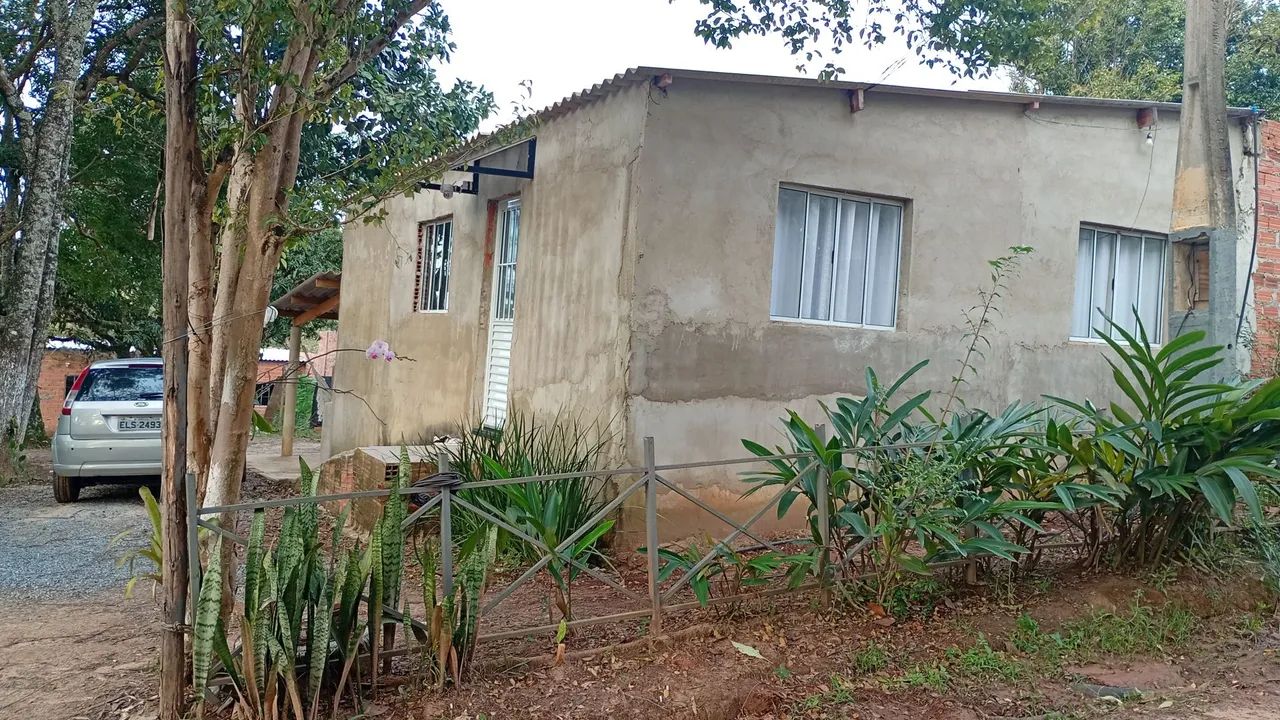 Vende-se Chácara pequena 