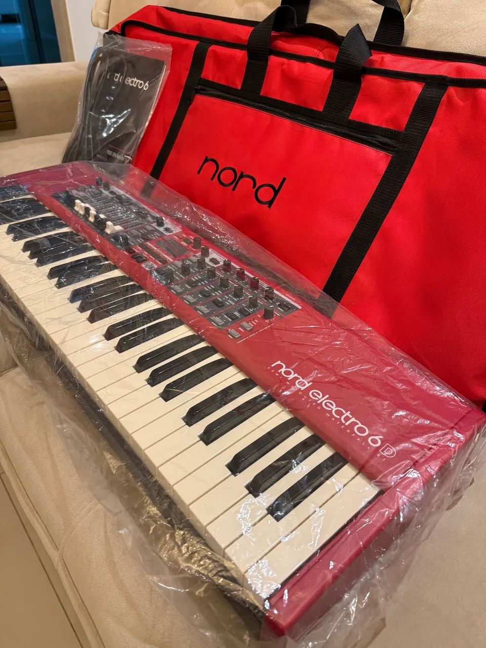 NORD ELECTRO 6D 61 - NOVO ( ZERO ) 