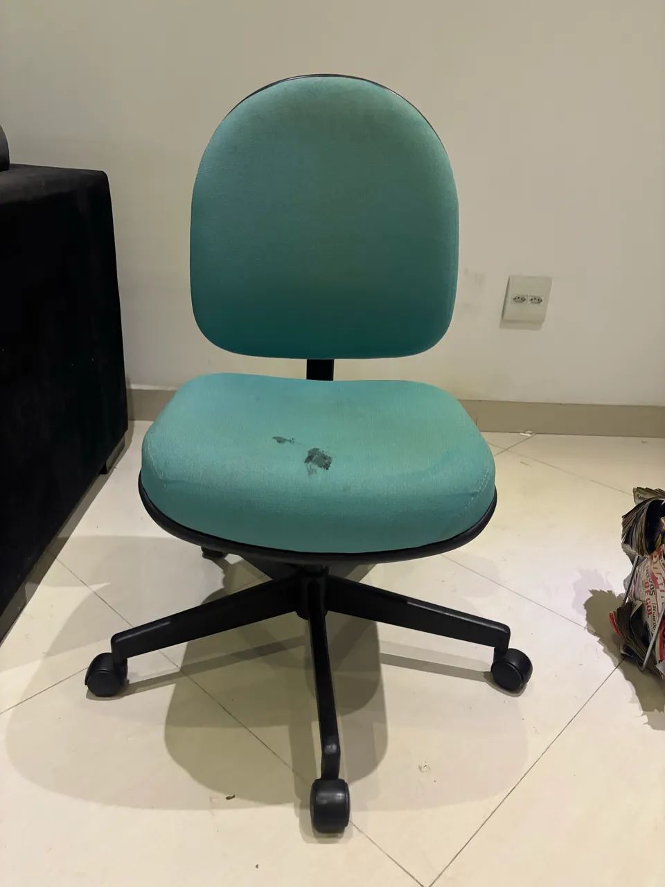 Cadeira escritório com rodinhas - Foto 2