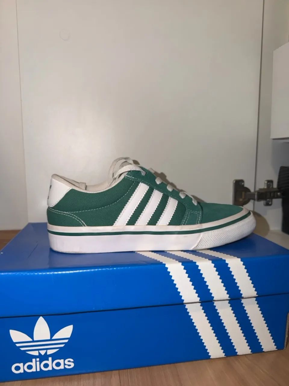 Tênis adidas seeley 