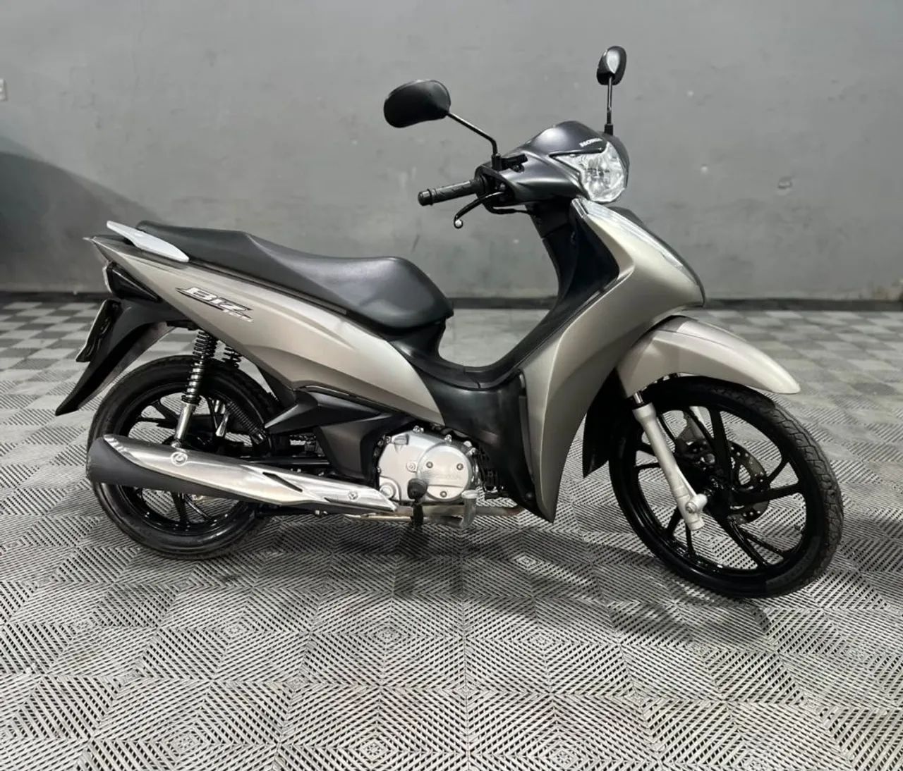 BIZ 125/125i Flex - Foto 3
