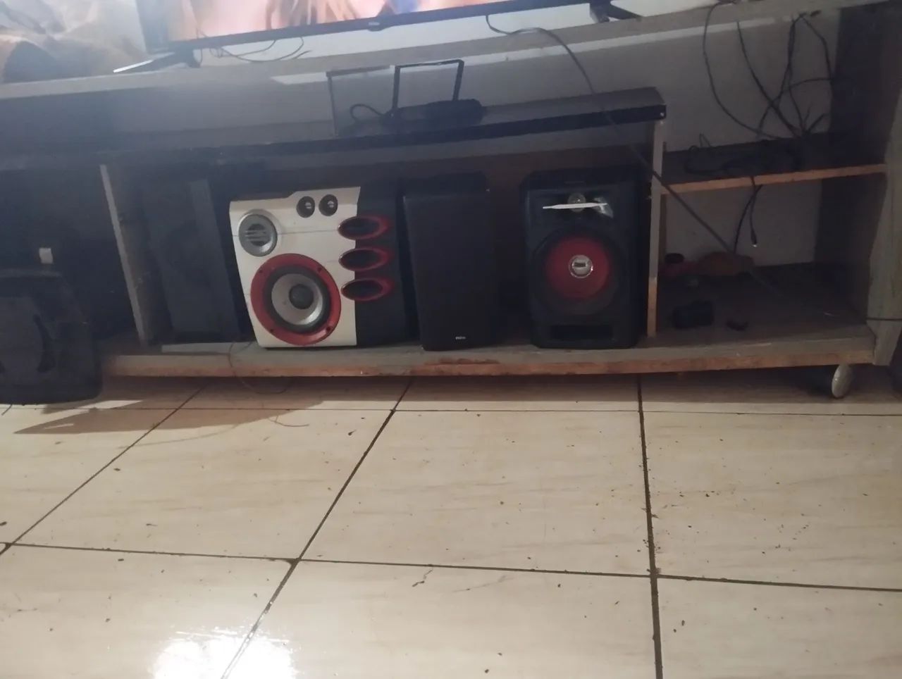 Vendo caixas e som com duas corneta