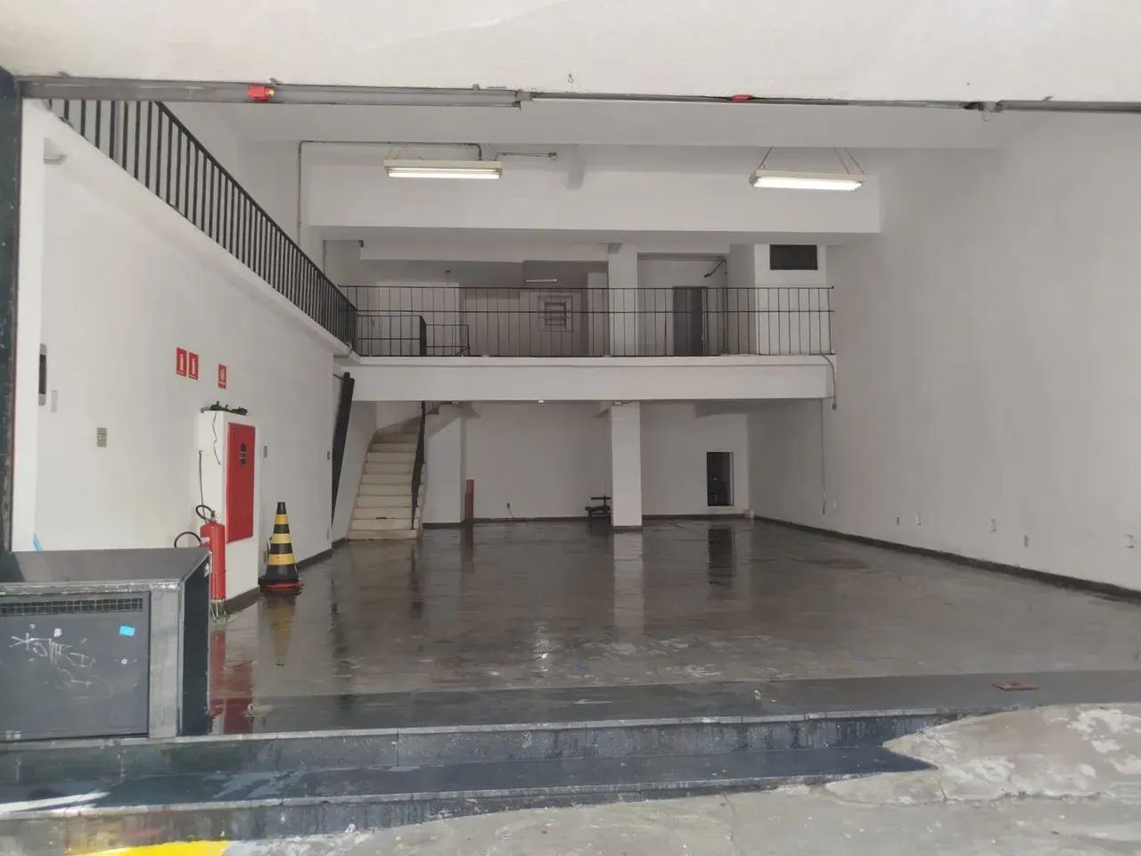 Loja com 151 m² próximo ao Metrô São Joaquim Linha Azul - Liberdade - Foto 2