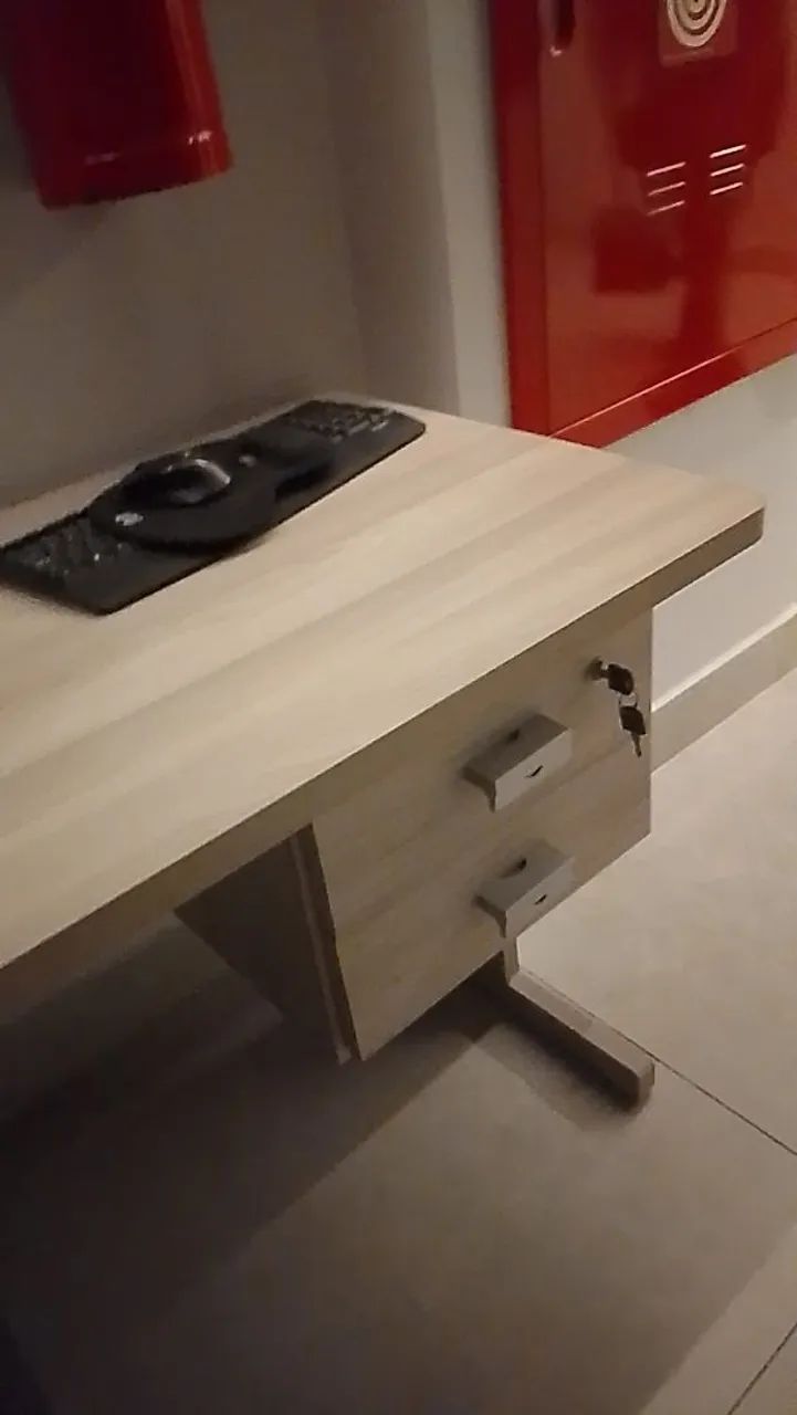 Mesa escritório/Estudo  - Foto 3